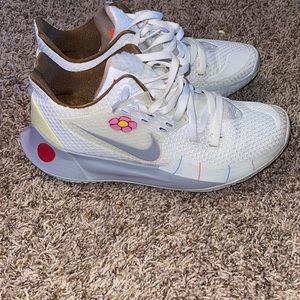 Kyrie sandy cheeks shoes